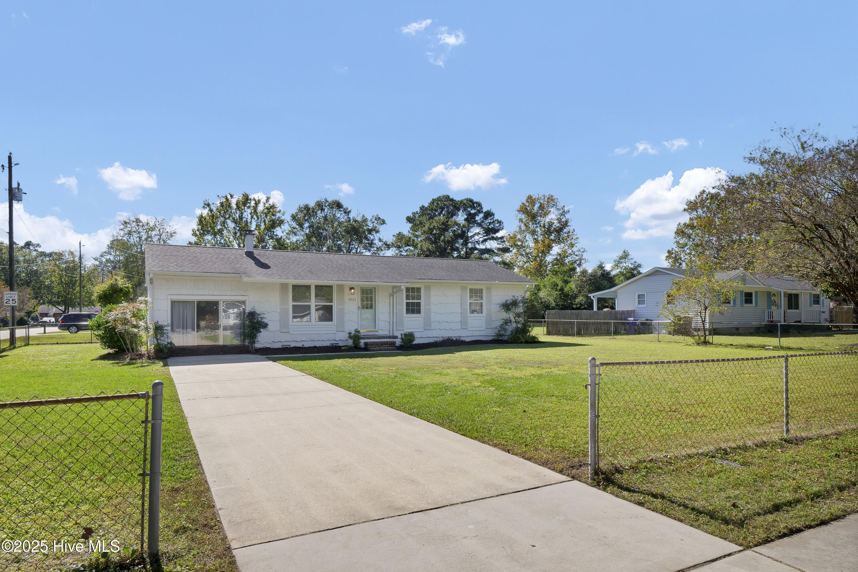 3521 Middle Sound Loop Road Wilmington, NC 28411 - Photo 3 of 35 002_p2655554_530