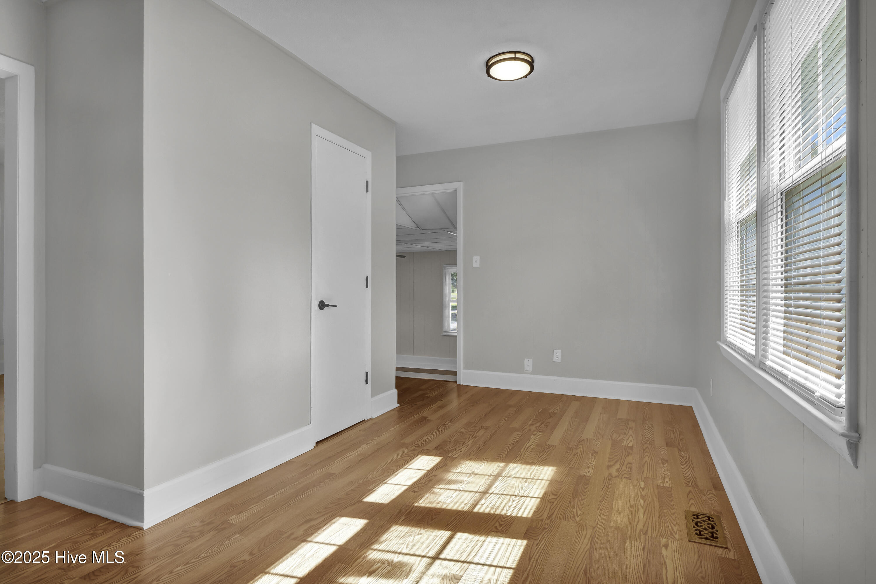 3521 Middle Sound Loop Road Wilmington, NC 28411 - Photo 10 of 35 Kitchen