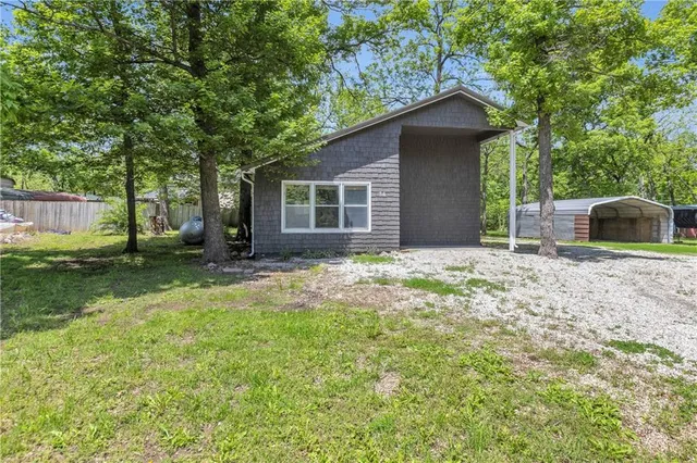$149,500 | 34 Agnes Lane, Lacygne, KS 66040
