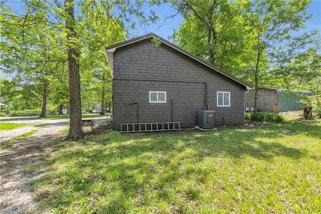 $149,500 | 34 Agnes Lane, Lacygne, KS 66040