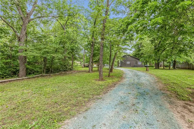 $149,500 | 34 Agnes Lane, Lacygne, KS 66040