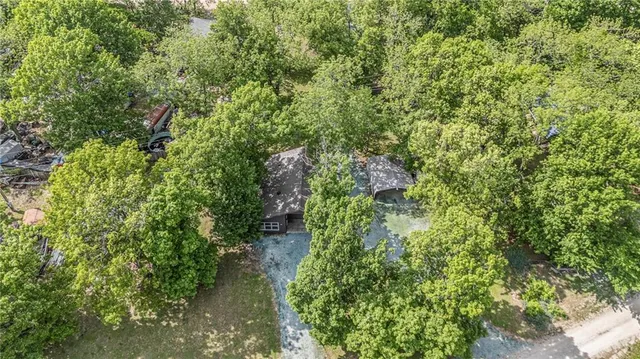 $149,500 | 34 Agnes Lane, Lacygne, KS 66040