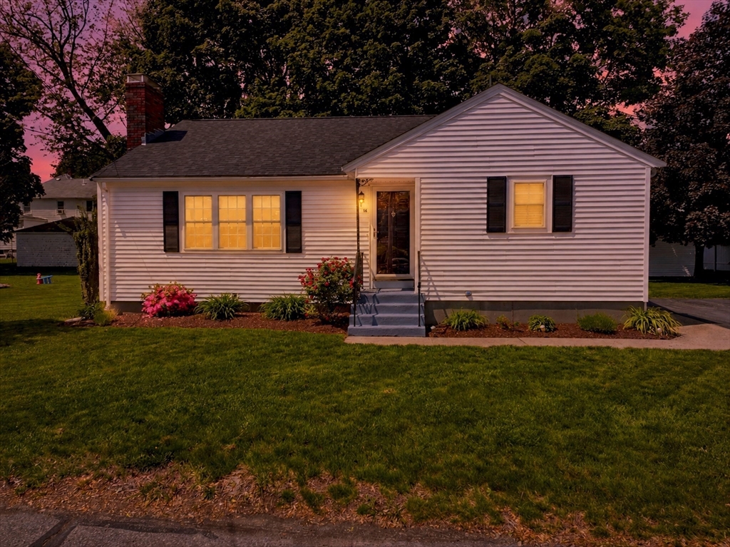 16 Hamilton Street Milford, MA 01757 - Photo 3 of 42