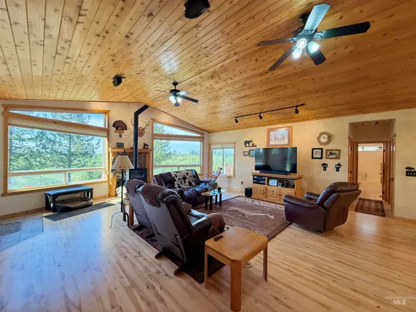 $815,000 | 263 Sill Creek Road, Stites, ID 83552