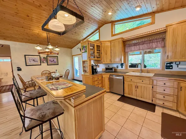 $815,000 | 263 Sill Creek Road, Stites, ID 83552