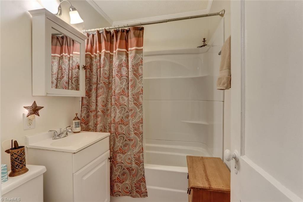817 Spring Street Reidsville, NC 27320 - Photo 11 of 20 Gallery Image 11
