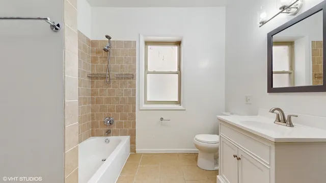 $329,000 | 5237 South Michigan Avenue, Unit 1N, Chicago, IL 60615