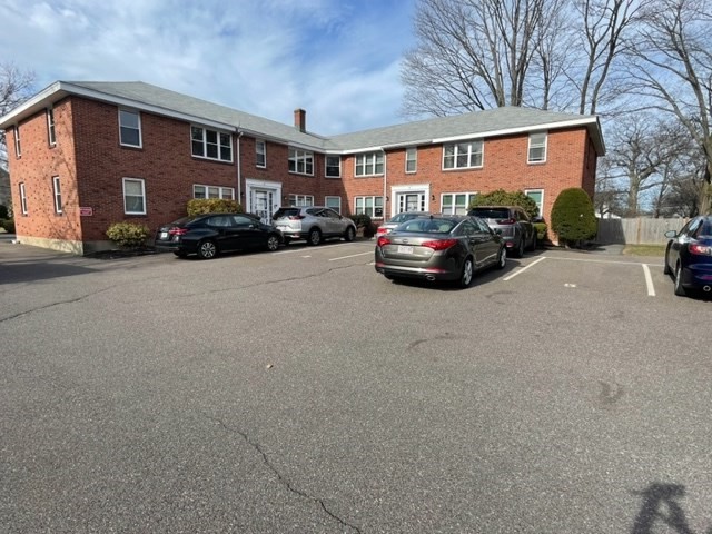 2 Berry Street, Unit 3 Danvers, MA 01923 - Photo 3 of 7