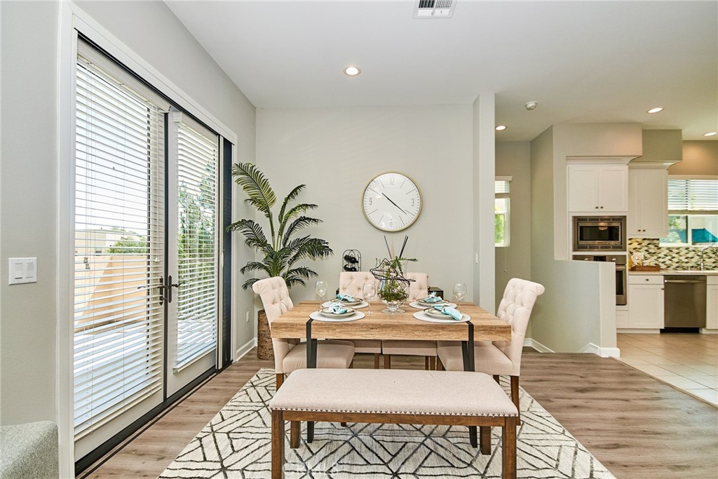 189 Follyhatch Irvine, CA 92618 - Photo 12 of 36
