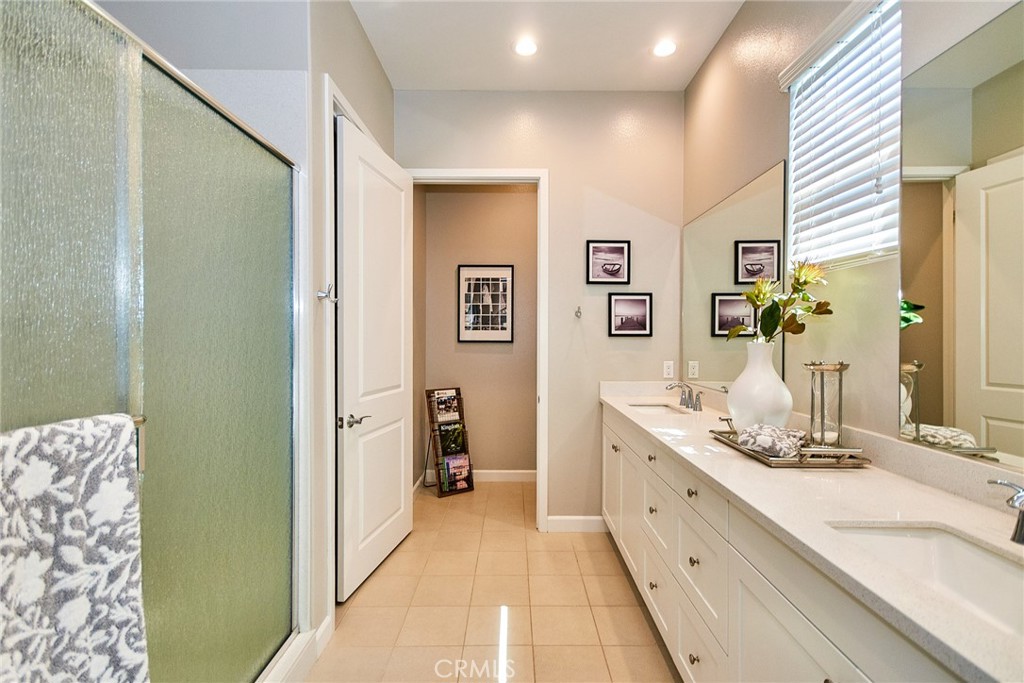 189 Follyhatch Irvine, CA 92618 - Photo 16 of 36