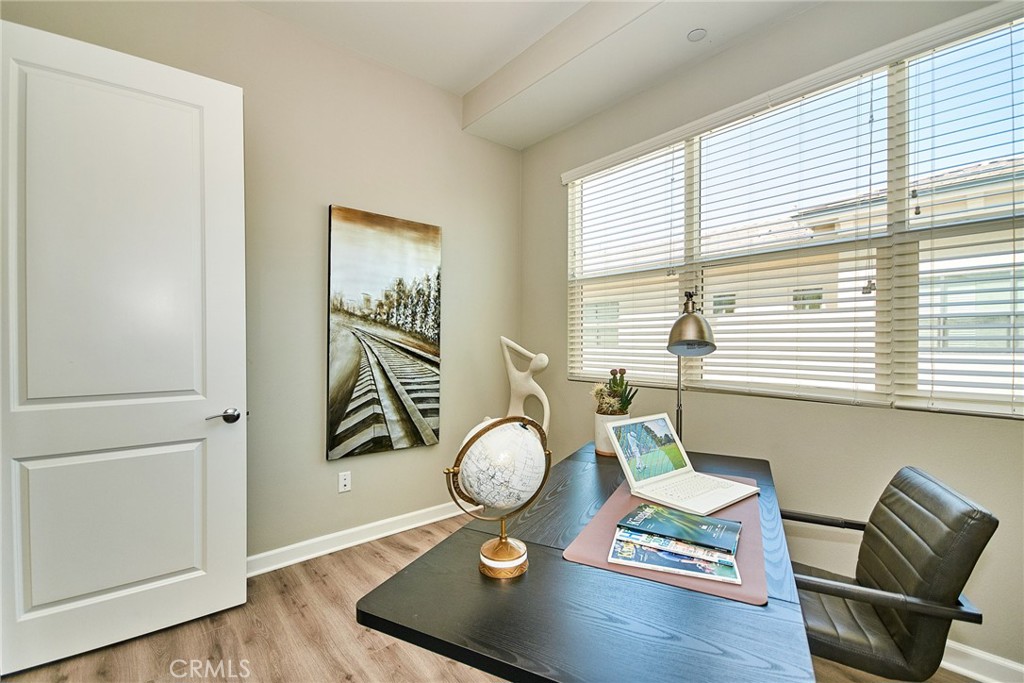 189 Follyhatch Irvine, CA 92618 - Photo 18 of 36