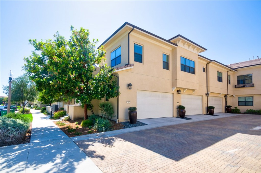 189 Follyhatch Irvine, CA 92618 - Photo 25 of 36