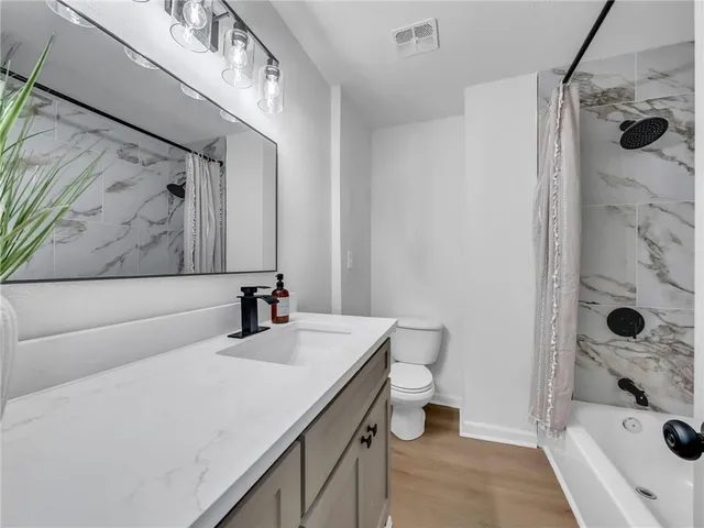 $289,000 | 7705 Wallace Avenue, Kansas City, MO 64138