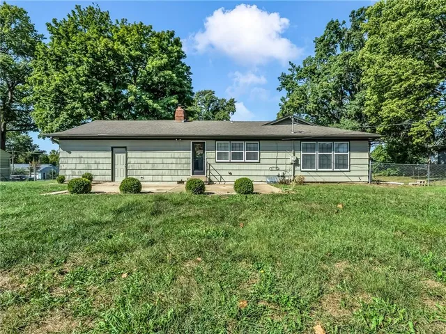 $289,000 | 7705 Wallace Avenue, Kansas City, MO 64138