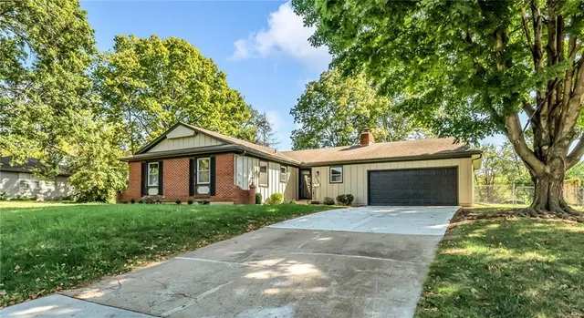 $289,000 | 7705 Wallace Avenue, Kansas City, MO 64138