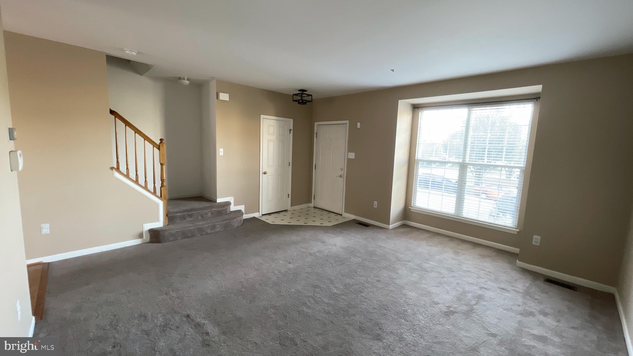 5220 Castlestone Drive Rosedale, MD 21237 - Photo 3 of 18 Living Room