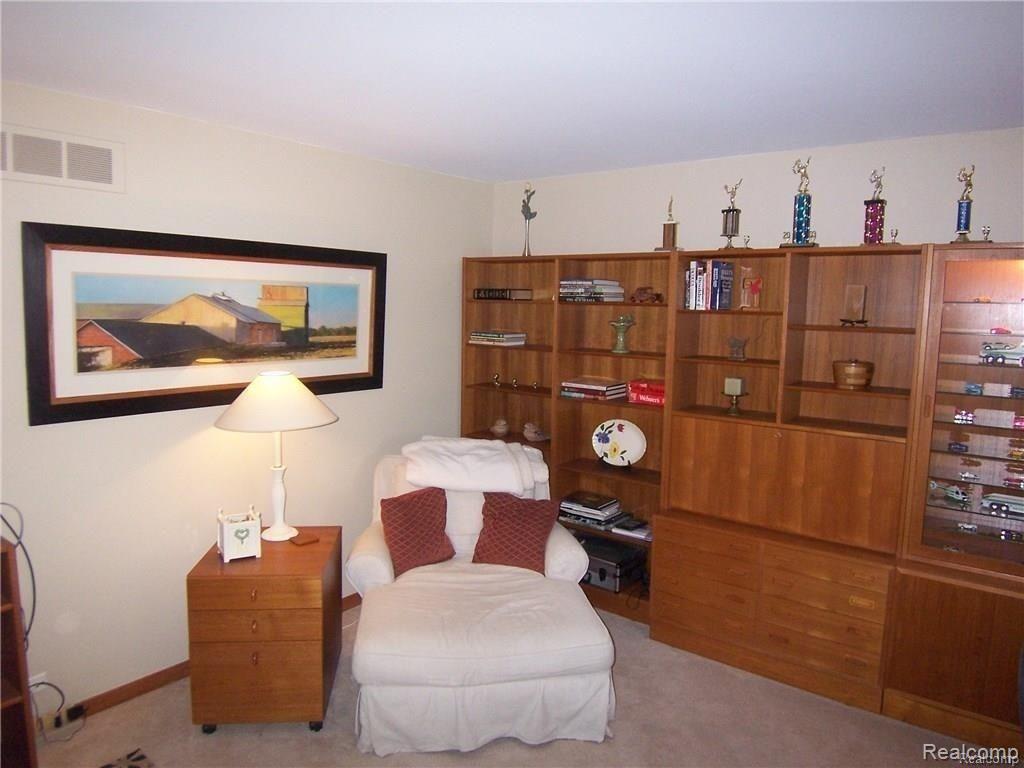 1900 Lenomar Court Rochester Hills, MI 48309 - Photo 8 of 12