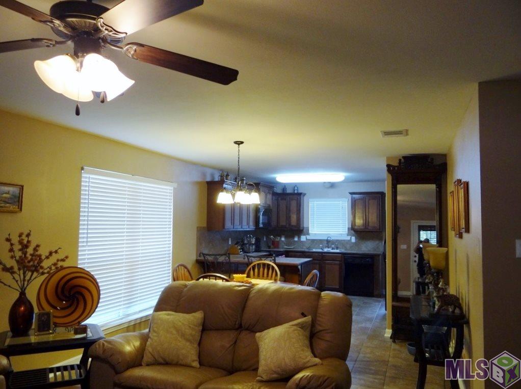9421 Lockhart Road Denham Springs, LA 70726 - Photo 5 of 16 Gallery Image 5
