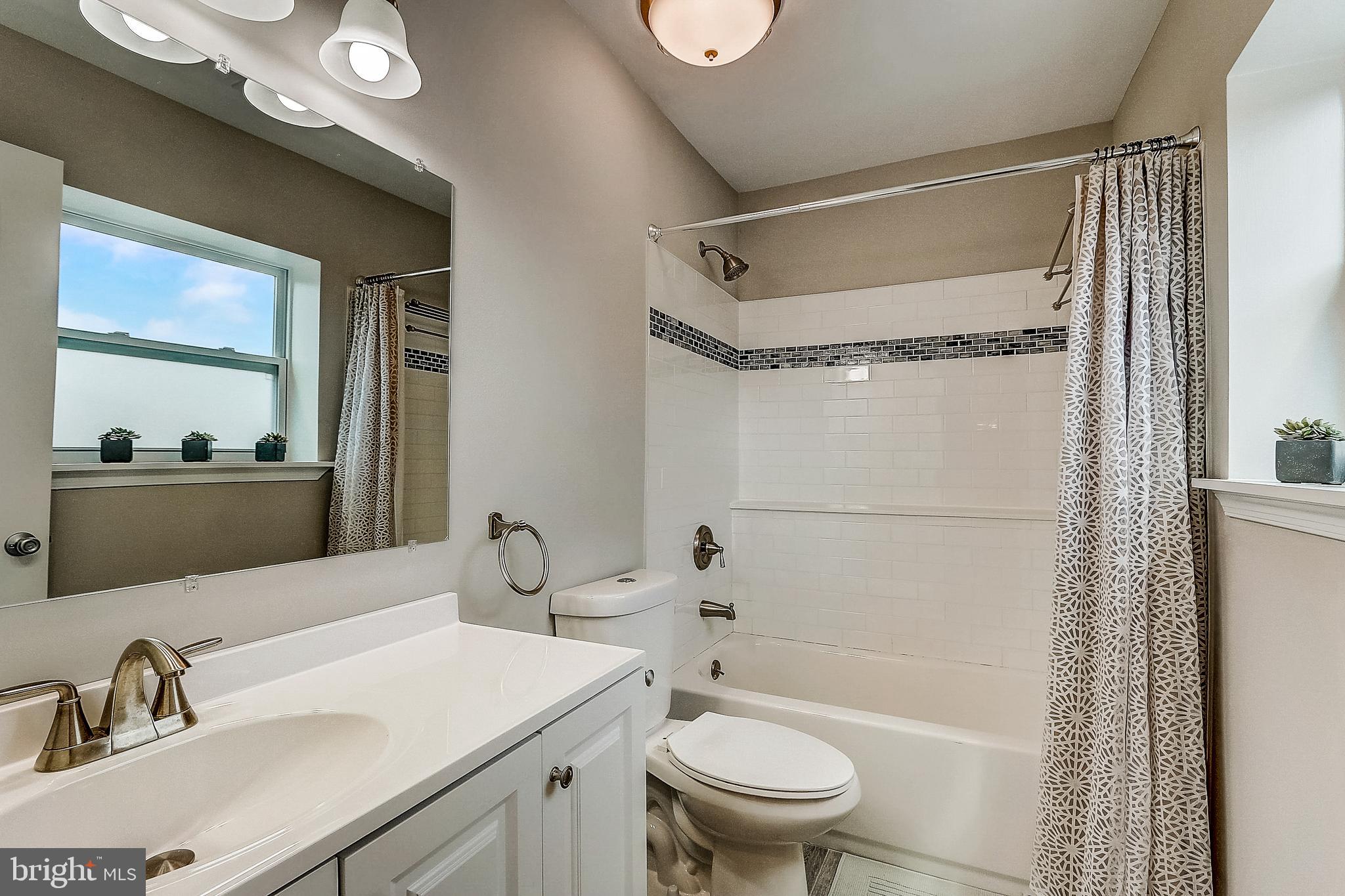 7816 Harbor Road Pasadena, MD 21122 - Photo 37 of 58 Gallery Image 37