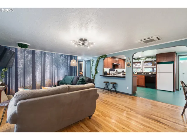 $485,000 | 2115 Arthur Street, Eugene, OR 97405