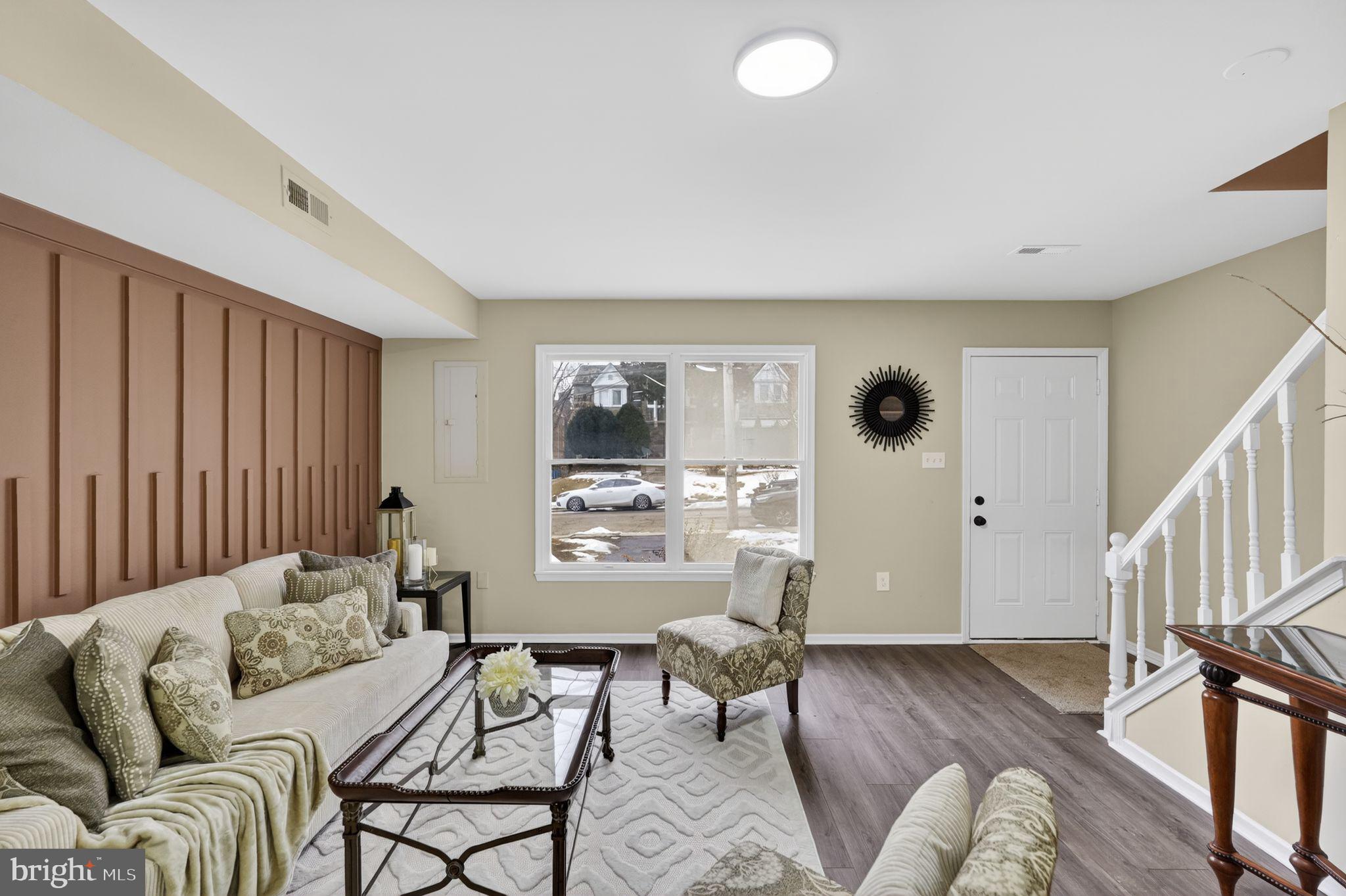 457 Vernon Road Philadelphia, PA 19119 - Photo 2 of 27