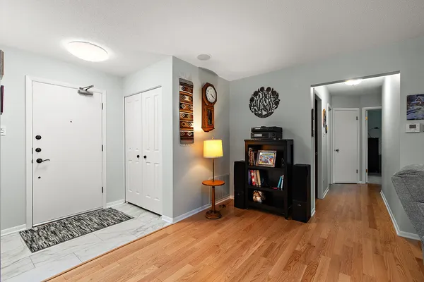 $325,000 | 7737 Golf Drive, Unit 303, Palos Heights, IL 60463