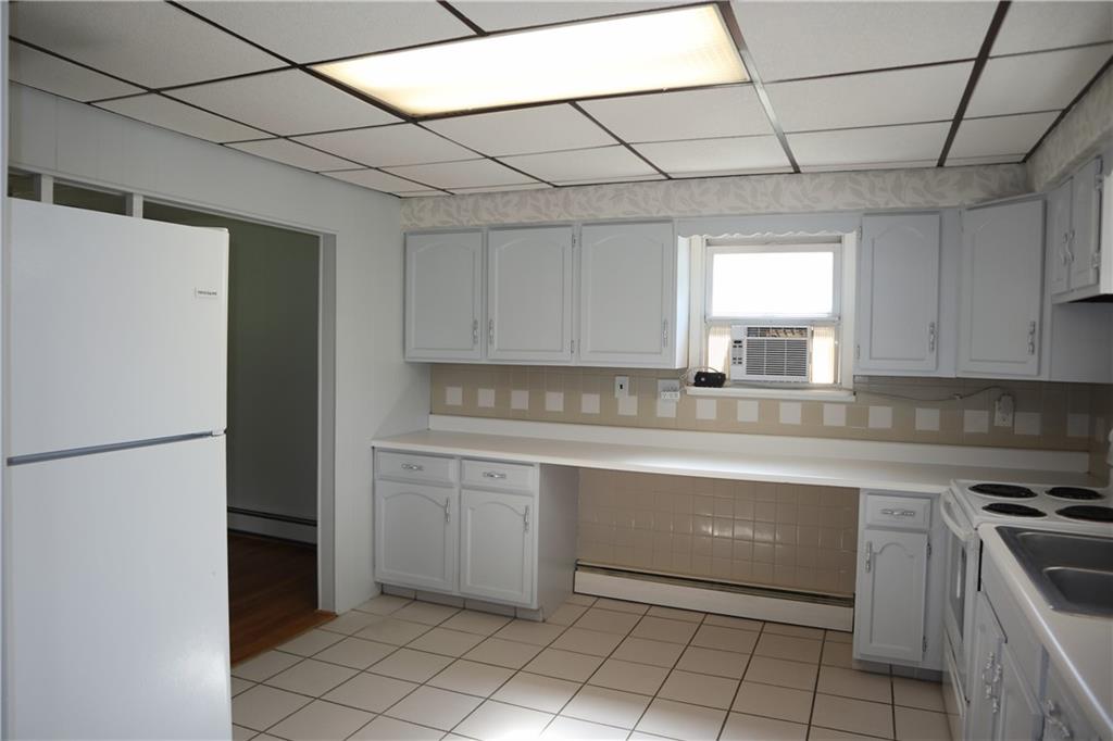 49 Walkertown Hill Road Daisytown, PA 15427 - Photo 8 of 25