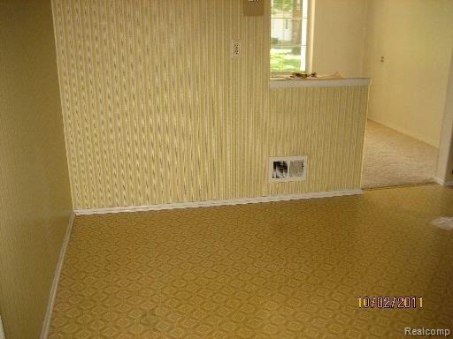 29622 Hoover Road Warren, MI 48093 - Photo 6 of 9 EatingArea