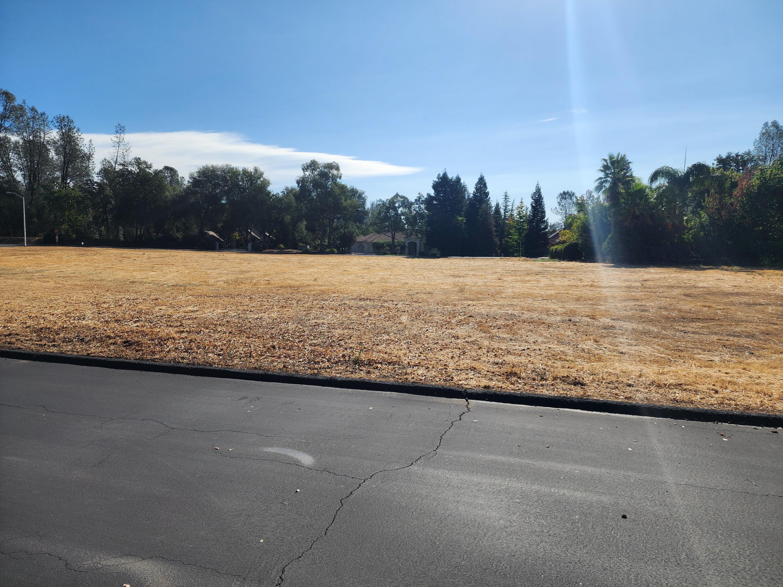 13390 Tierra Heights Road Redding, CA 96003 - Photo 8 of 8 TierraOaks8