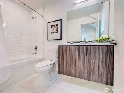 $806,550 | 1536 17th Avenue South, Unit A, Seattle, WA 98144