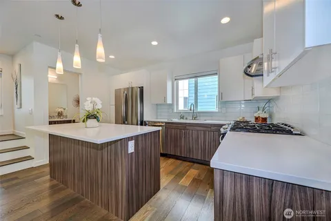 $806,550 | 1536 17th Avenue South, Unit A, Seattle, WA 98144