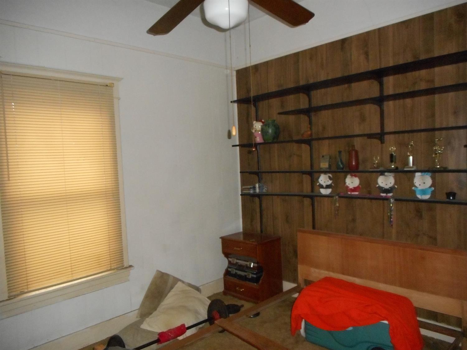 715 G Street Reedley, CA 93654 - Photo 22 of 51