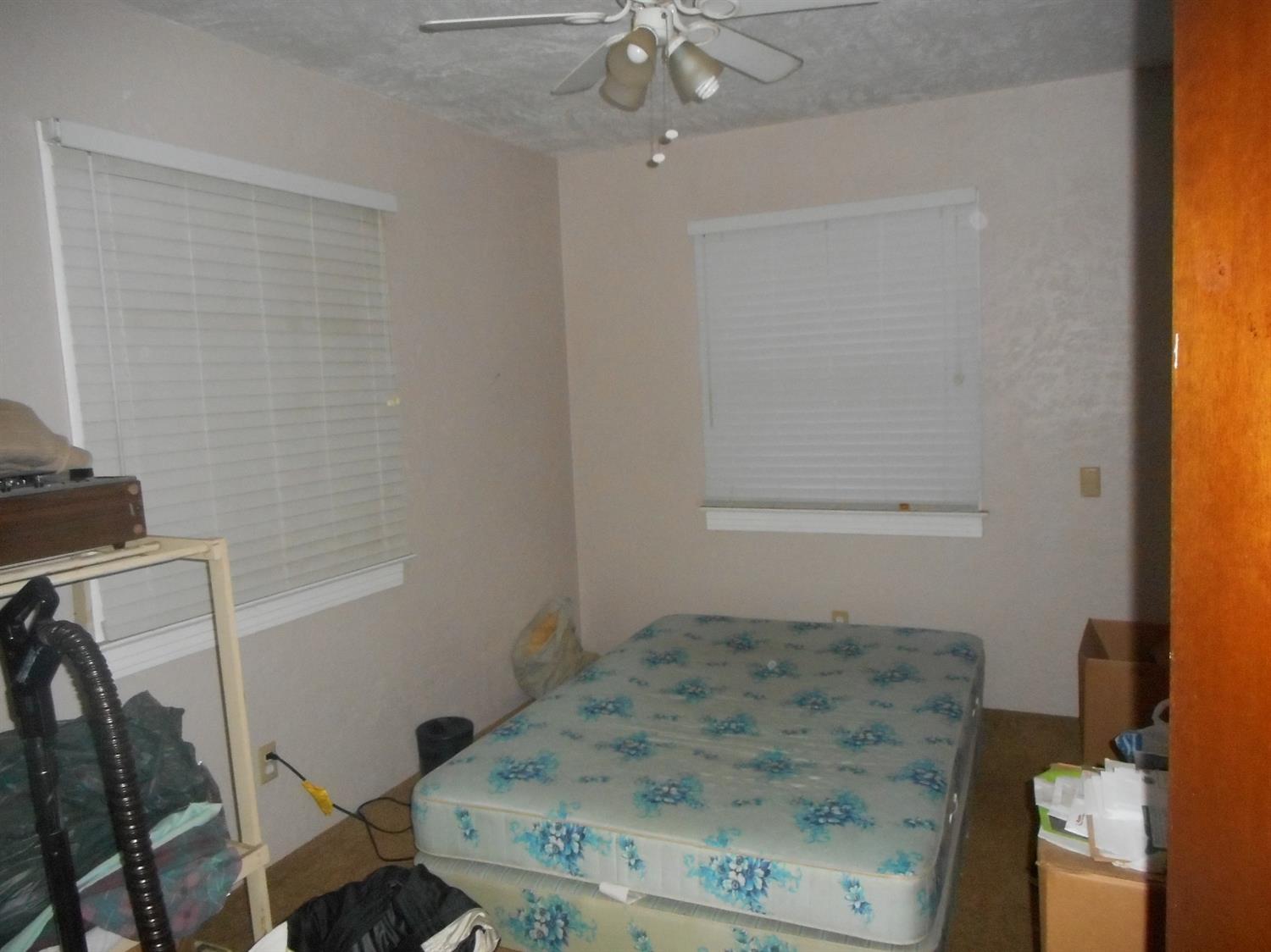 715 G Street Reedley, CA 93654 - Photo 44 of 51