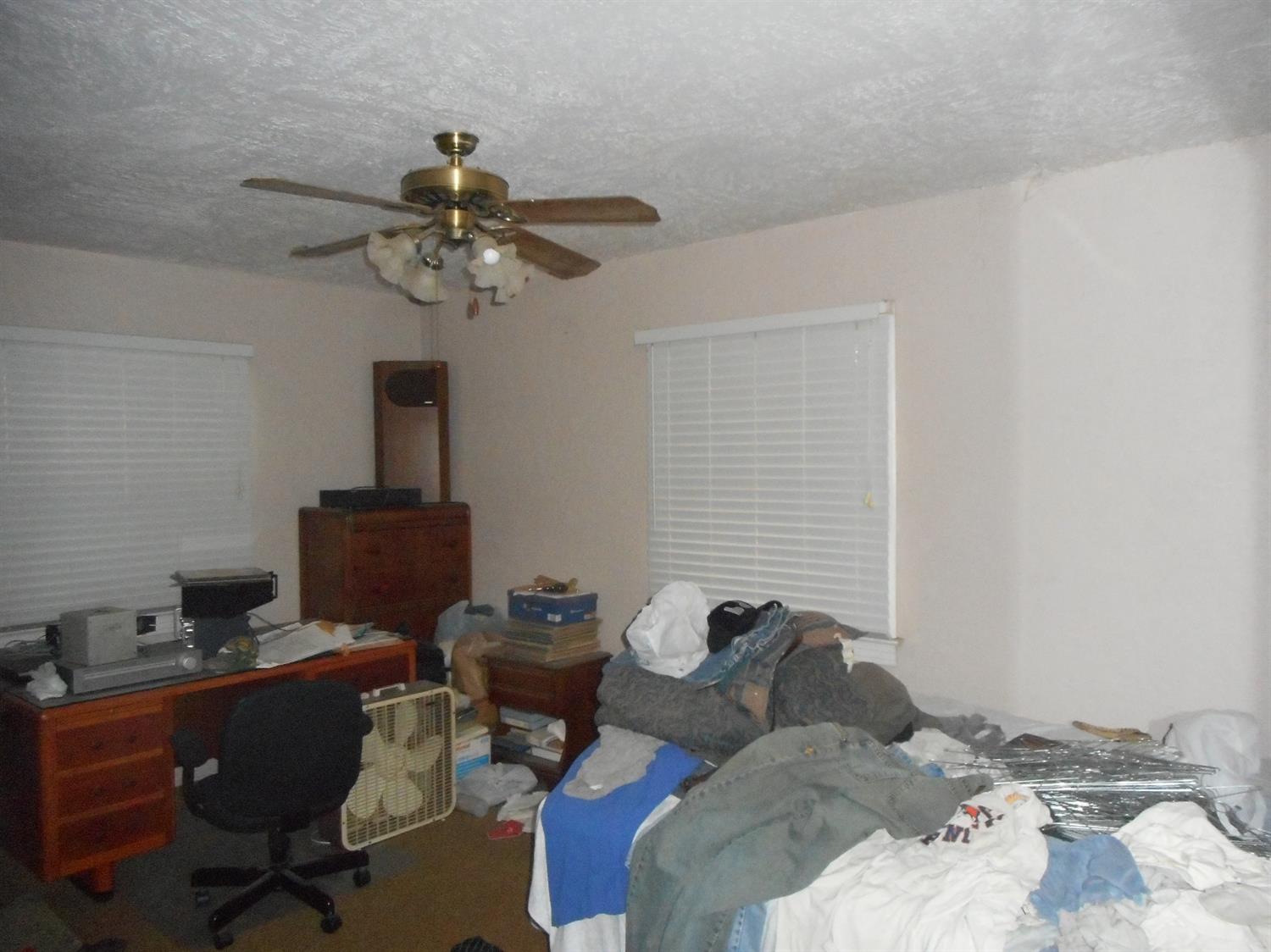 715 G Street Reedley, CA 93654 - Photo 45 of 51