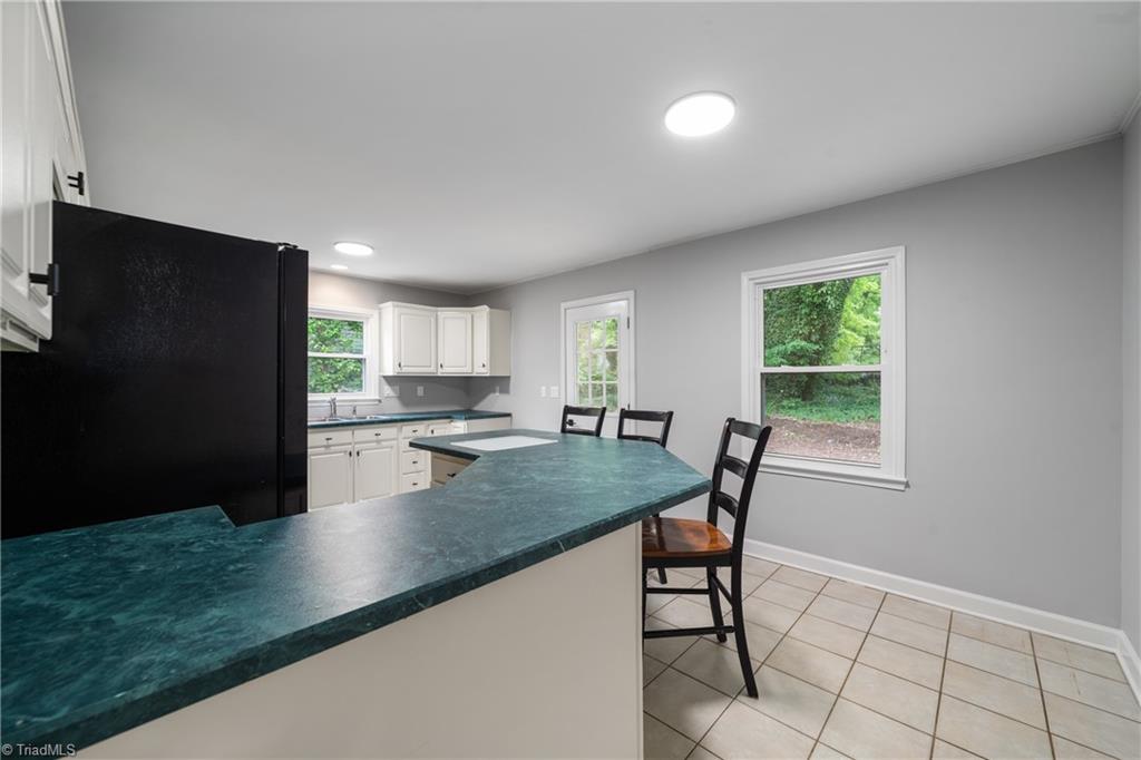 802 Miriam Avenue High Point, NC 27263 - Photo 11 of 33