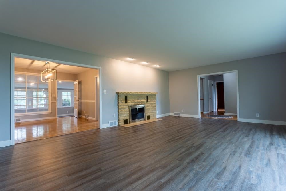 5133 Asbury Road Dubuque, IA 52002 - Photo 16 of 41 Gallery Image 16