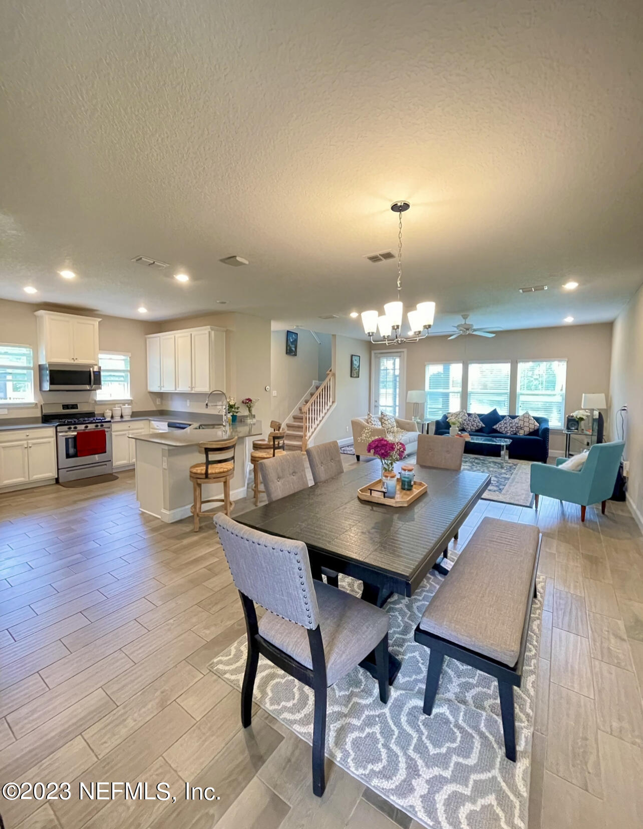 207 Silver Creek Place St. Augustine, FL 32095 - Photo 7 of 32 a view of a dining area with furniture