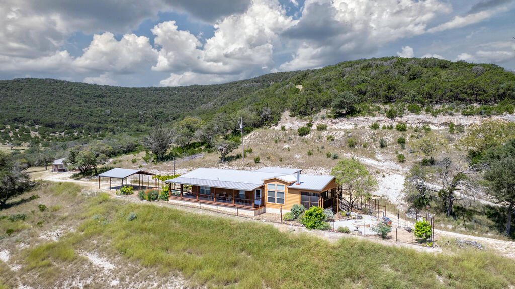2242 Patterson Creek Road Leakey, TX 78873 - Photo 38 of 72 Gallery Image 38