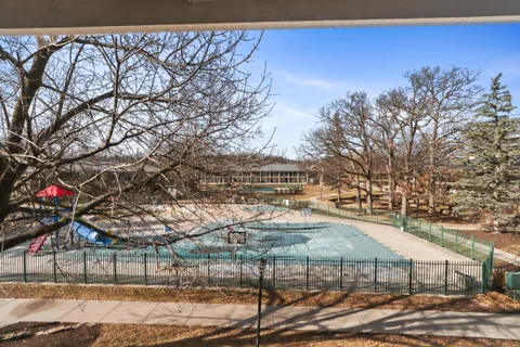 $149,500 | 269 Fontana Boulevard, Unit 2674, Fontana, WI 53125