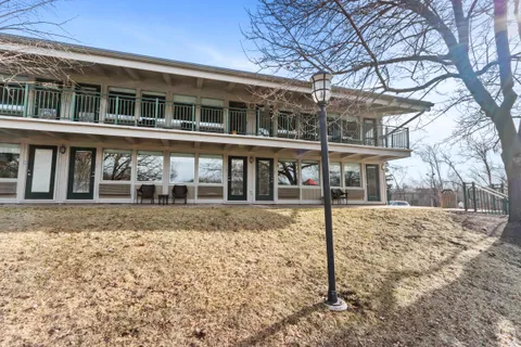 $149,500 | 269 Fontana Boulevard, Unit 2674, Fontana, WI 53125