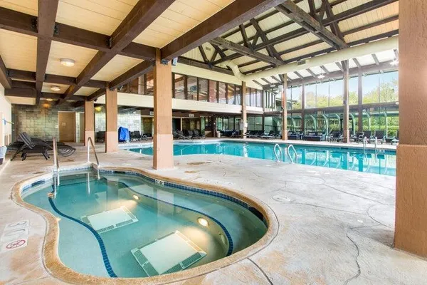 $149,500 | 269 Fontana Boulevard, Unit 2674, Fontana, WI 53125