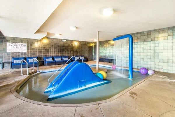 $149,500 | 269 Fontana Boulevard, Unit 2674, Fontana, WI 53125