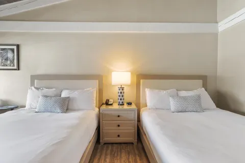 $149,500 | 269 Fontana Boulevard, Unit 2674, Fontana, WI 53125