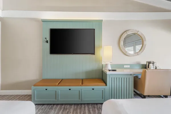 $149,500 | 269 Fontana Boulevard, Unit 2674, Fontana, WI 53125