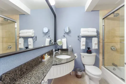 $149,500 | 269 Fontana Boulevard, Unit 2674, Fontana, WI 53125