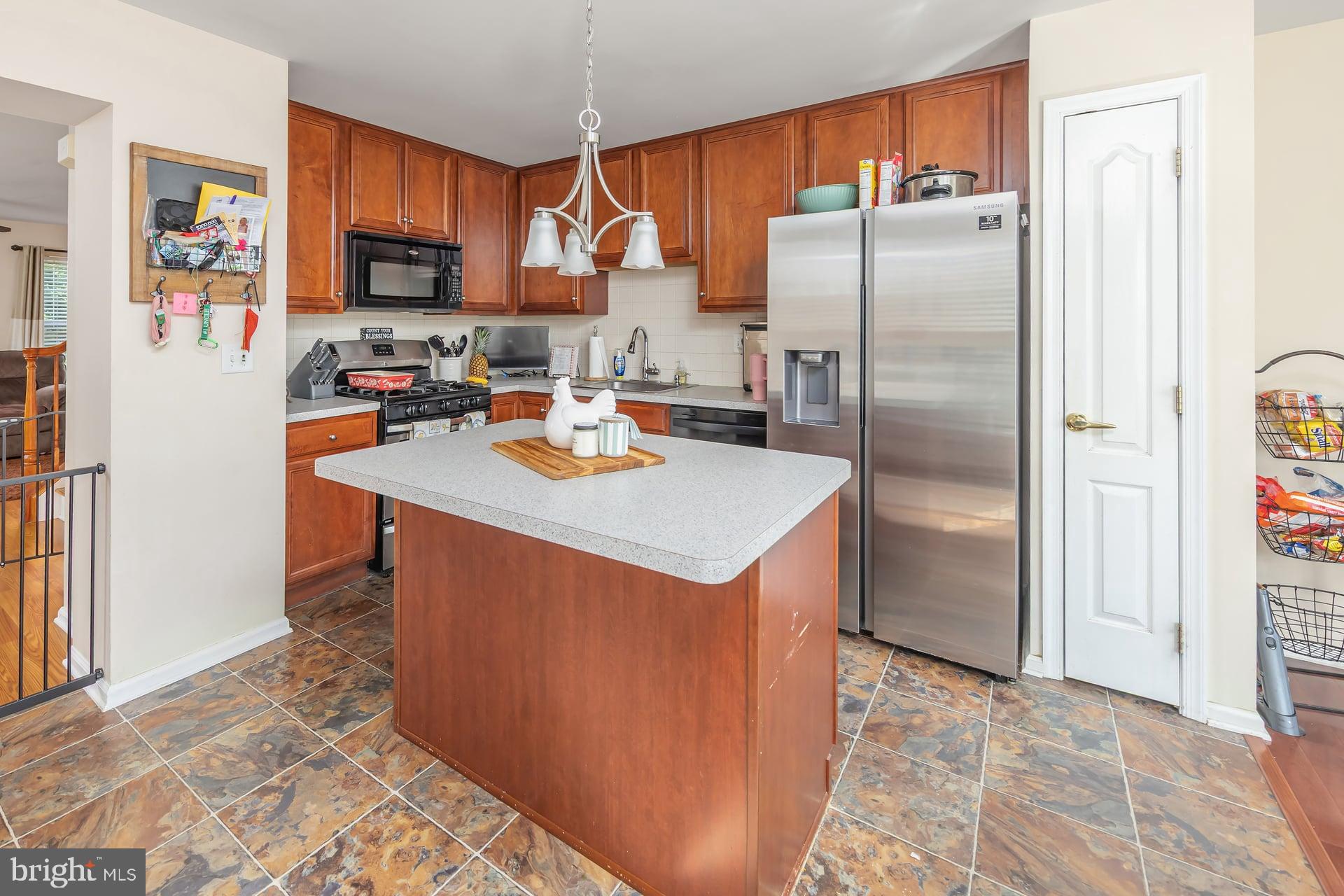 1024 Moore Road West Deptford, NJ 08086 - Photo 8 of 18
