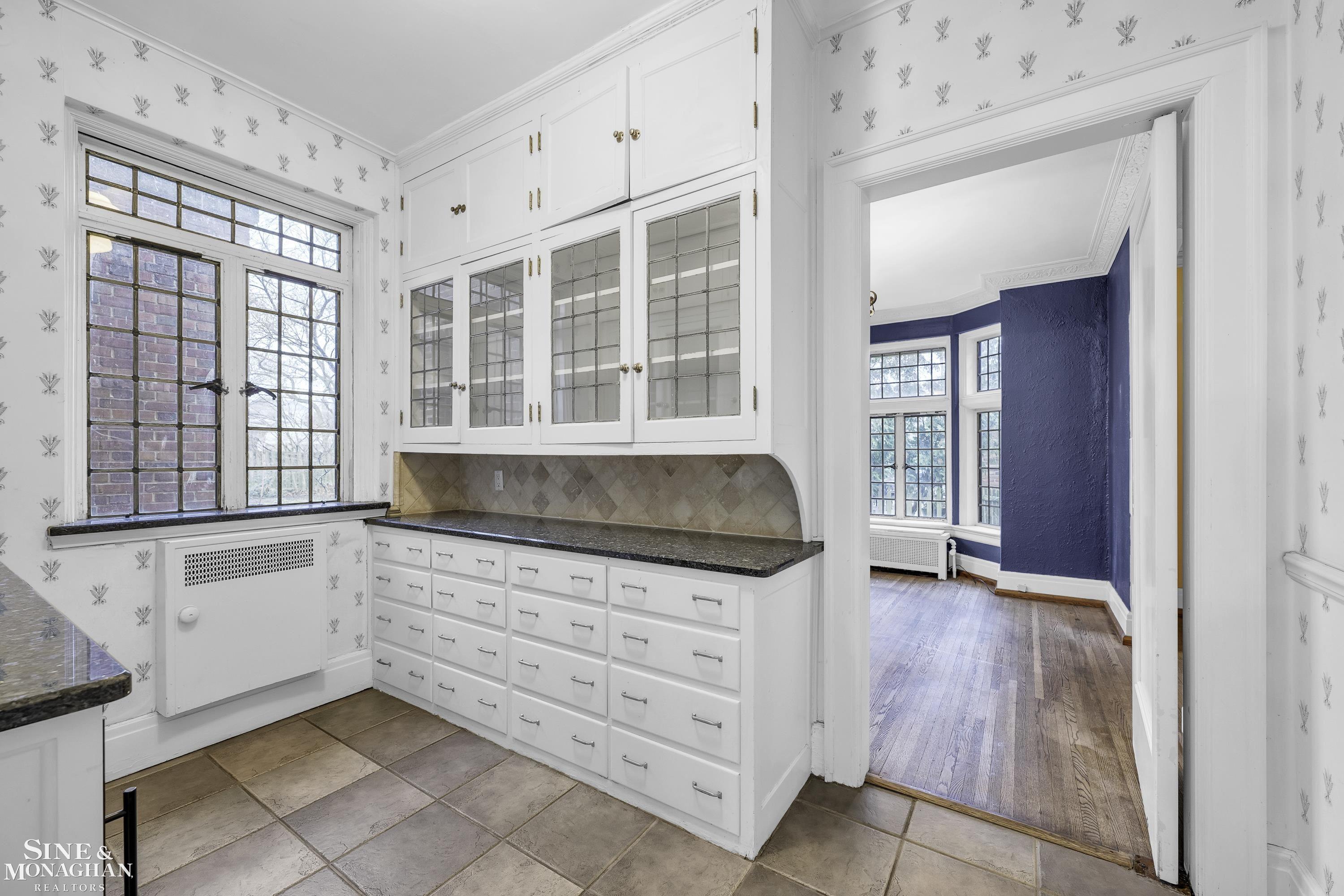812 Whittier Road Grosse Pointe, MI 48230 - Photo 27 of 70 50163662-384e9f02-b01e-41fa-90ac-e4df5354f402.JPG