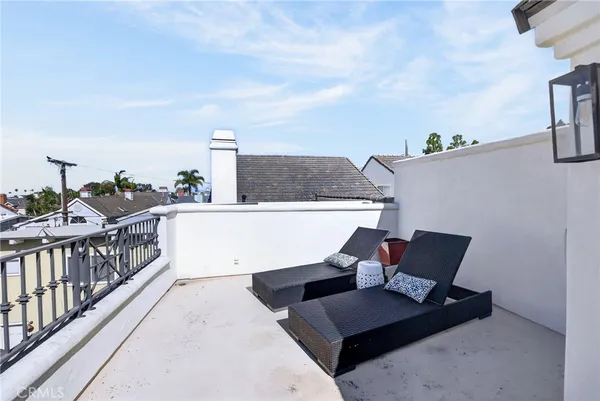 $14,000 | 517 Fernleaf Avenue, Corona del Mar, CA 92625