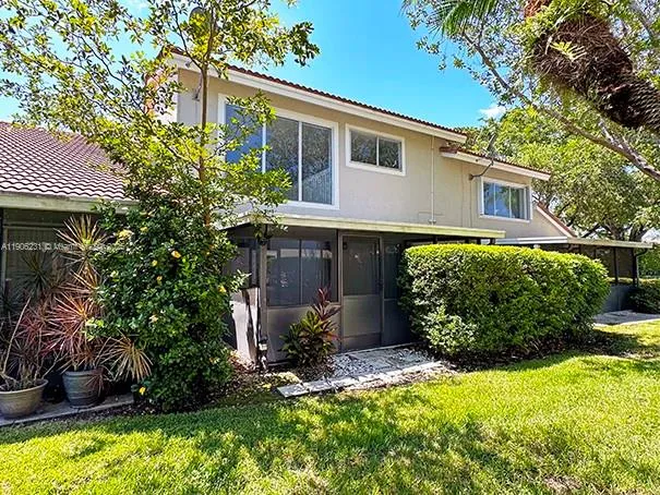 $420,000 | 7510 Pinewalk Drive South, Unit 104, Margate, FL 33063