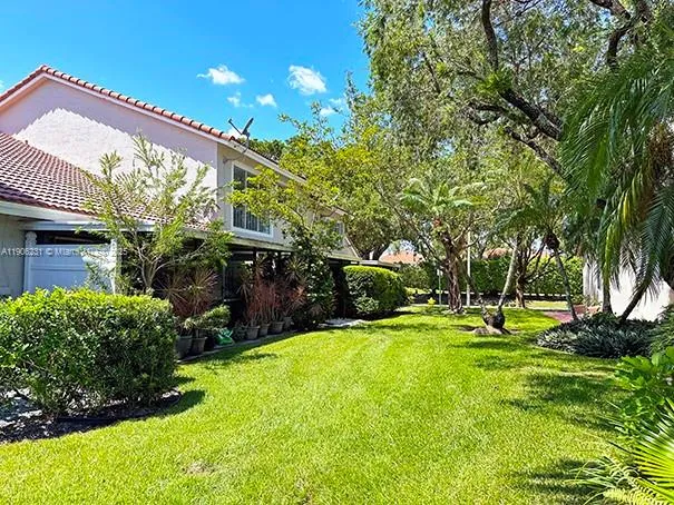 $420,000 | 7510 Pinewalk Drive South, Unit 104, Margate, FL 33063